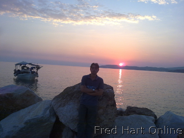 Fred Hart Online